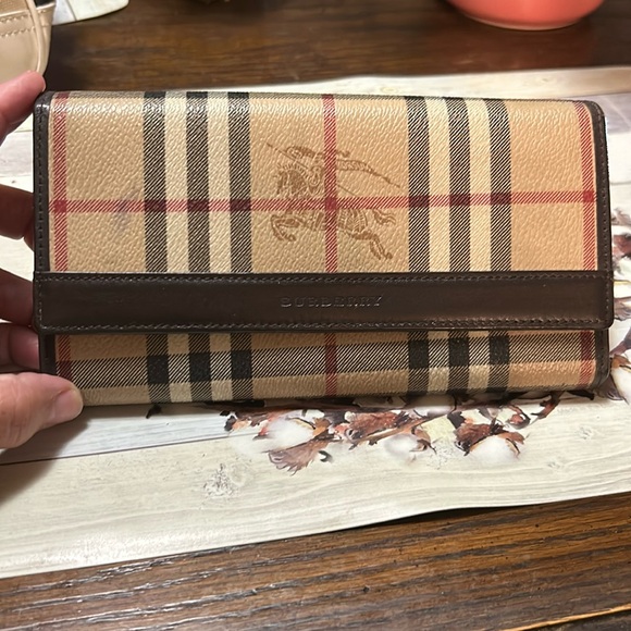 Burberry Haymarket wallet - Picture 1 of 14